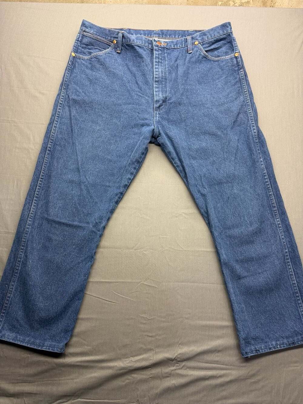Wrangler Original Fit Cowboy Cut Medium Wash Denim Jeans